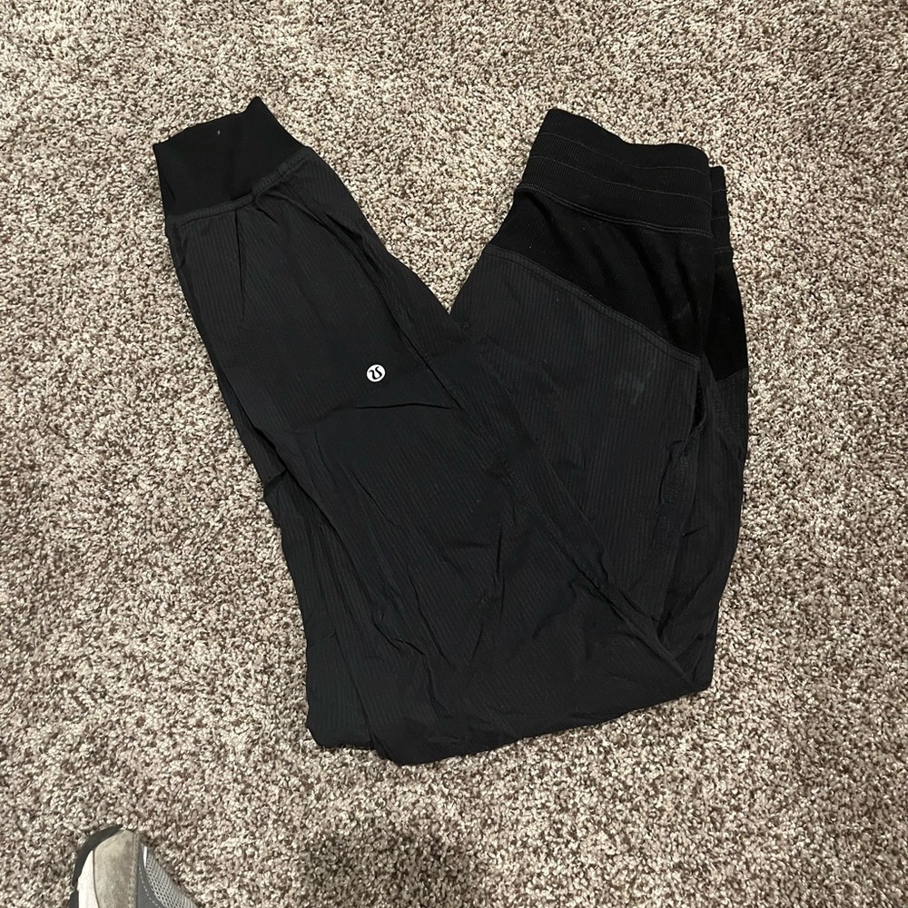 Women’s lululemon joggers